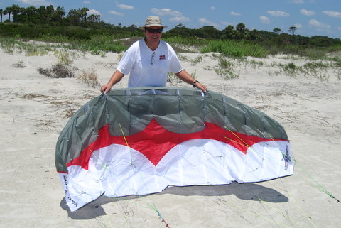 Peter Lynn Hornet being set up